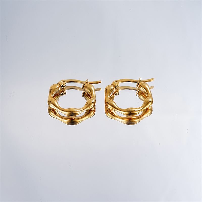 1 Pair Casual Simple Style Geometric Irregular 304 Stainless Steel K Gold Plated Hoop Earrings display picture 2