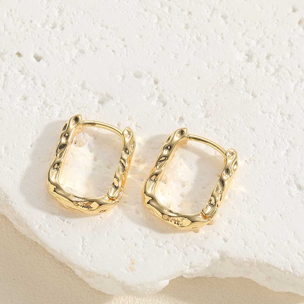 1 Pair Simple Style Round Copper Zircon 14k Gold Plated Hoop Earrings display picture 2