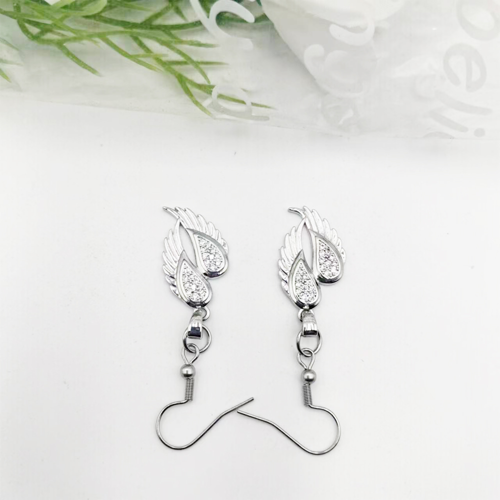 1 Pair Elegant Simple Style Wings Stainless Steel Drop Earrings display picture 5
