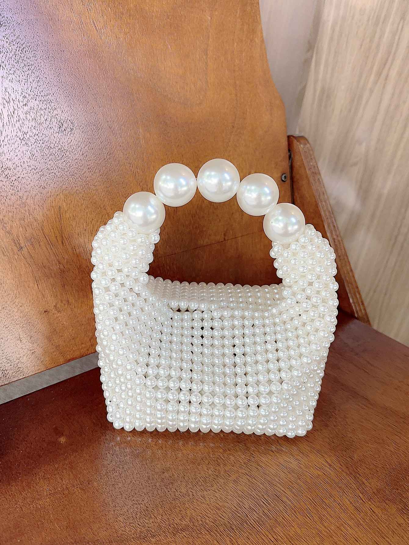 Women's Polyester Solid Color Elegant Classic Style Pearls Zipper Handbag display picture 4