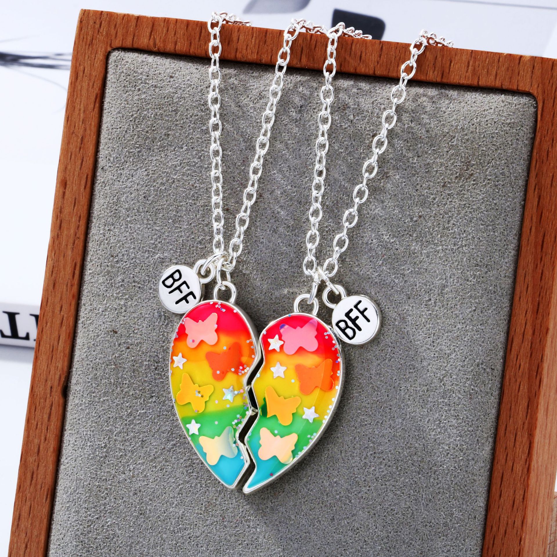Casual Cute Heart Shape Butterfly Alloy Wholesale Pendant Necklace display picture 5