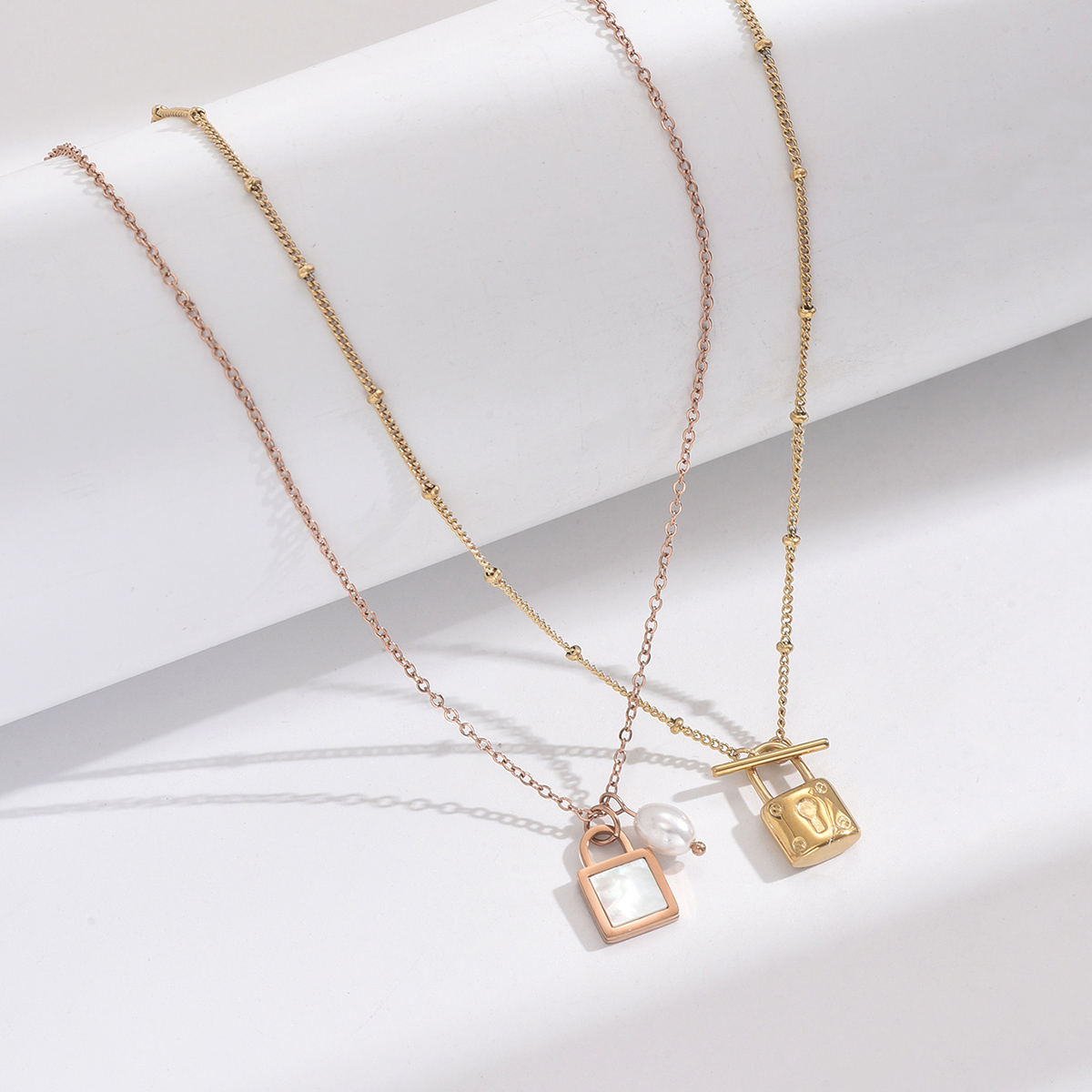 Stainless Steel 14K Gold Plated Rose Gold Plated IG Style Simple Style Plating Inlay Lock Artificial Pearls Shell Pendant Necklace display picture 1