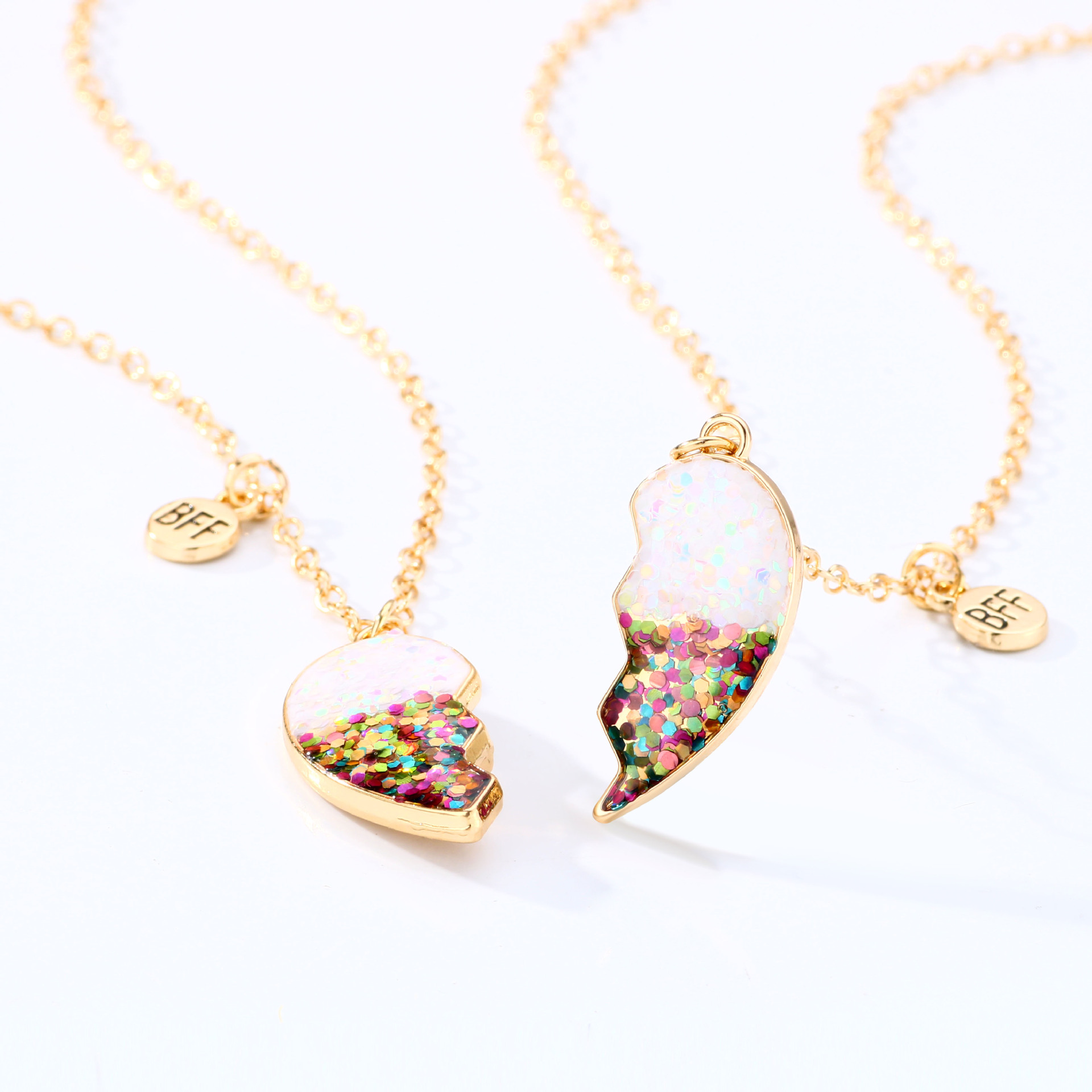 Wholesale Jewelry Casual Cute Heart Shape Alloy Pendant Necklace display picture 4
