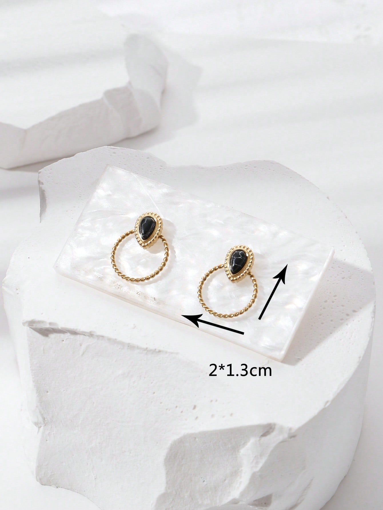 1 Pair Vintage Style Simple Style Water Droplets Plating Inlay Stainless Steel Turquoise 18K Gold Plated Drop Earrings Ear Studs display picture 3