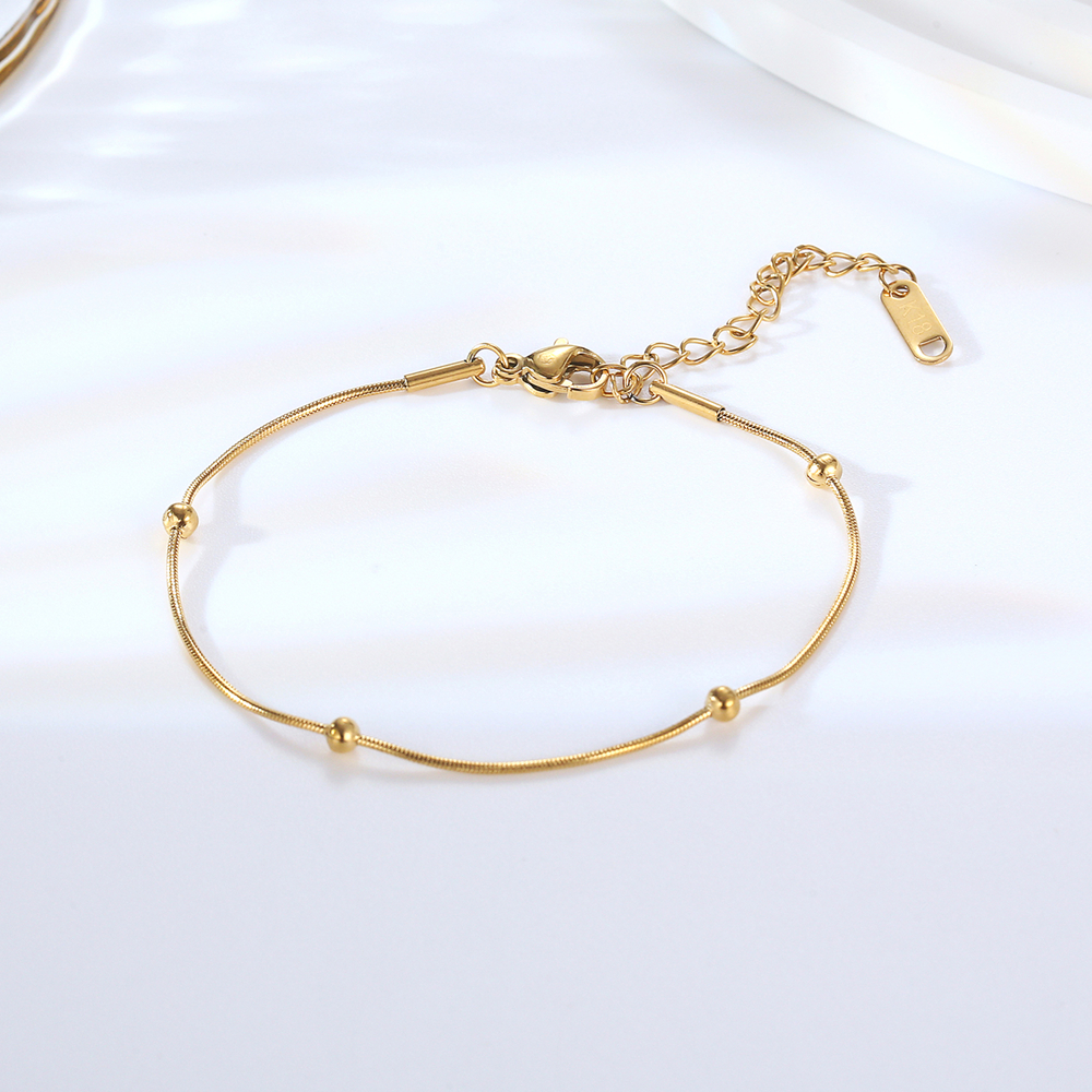 Simple Style Solid Color 304 Stainless Steel 18K Gold Plated Bracelets In Bulk display picture 1