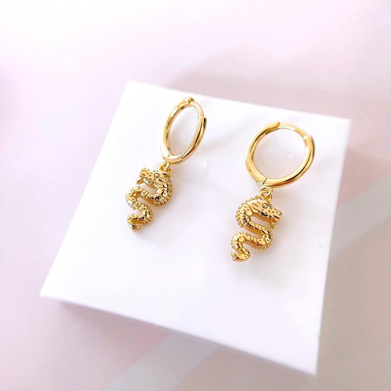 1 Pair Vintage Style Dragon Plating Copper Drop Earrings display picture 1