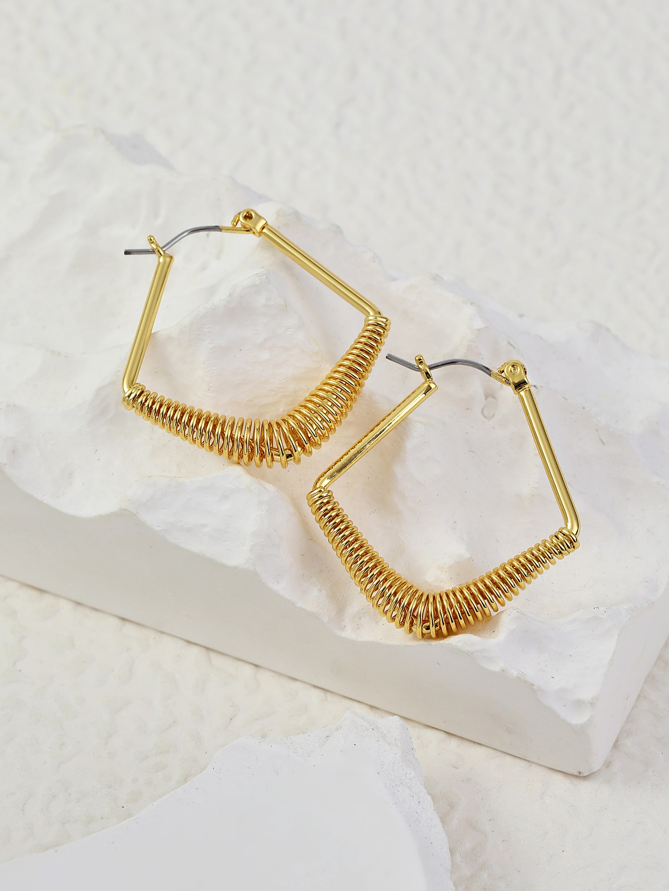 1 Pair Simple Style Round Rhombus Plating Copper 18k Gold Plated Hoop Earrings display picture 2