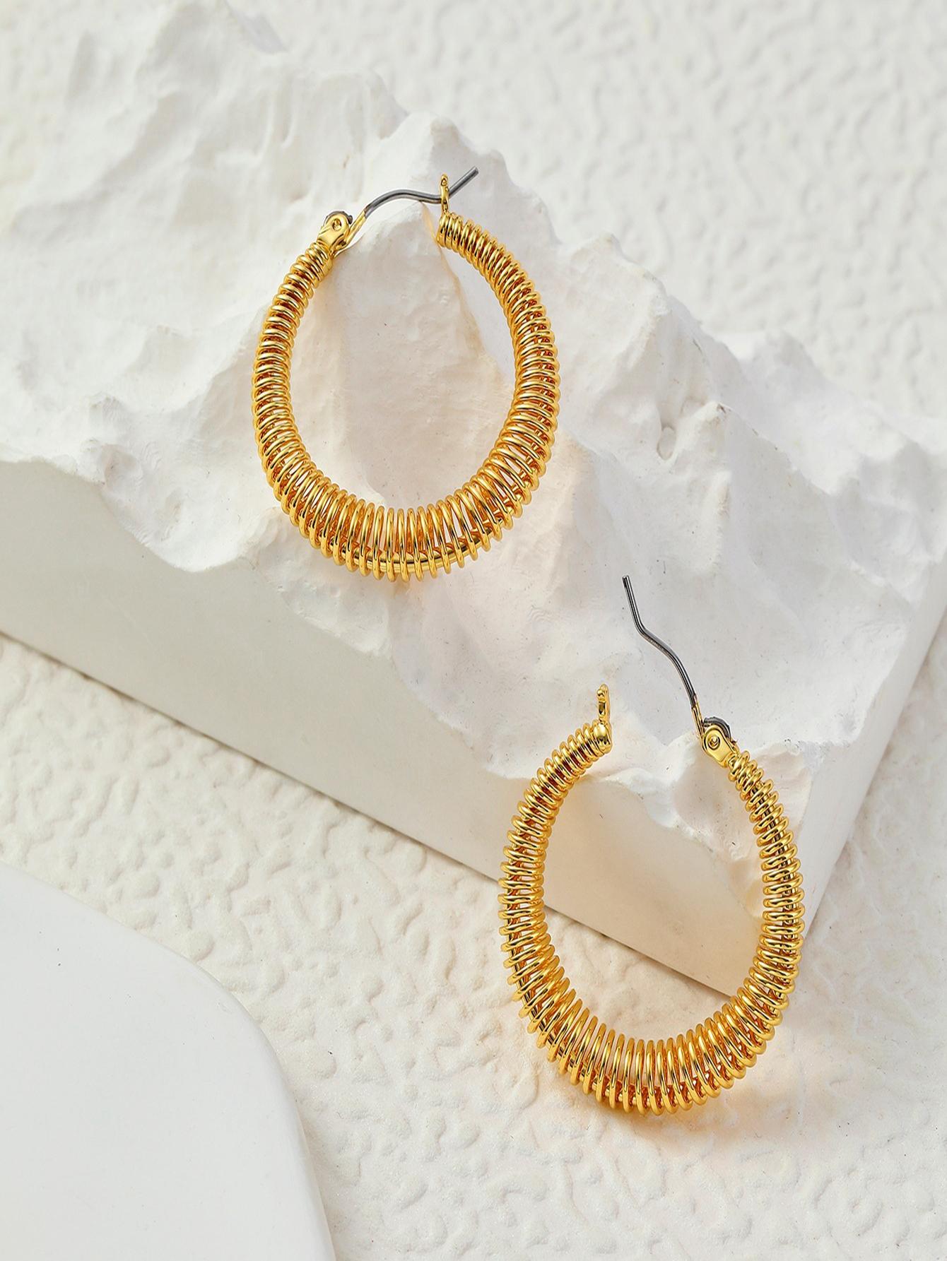 1 Pair Simple Style Round Rhombus Plating Copper 18k Gold Plated Hoop Earrings display picture 5