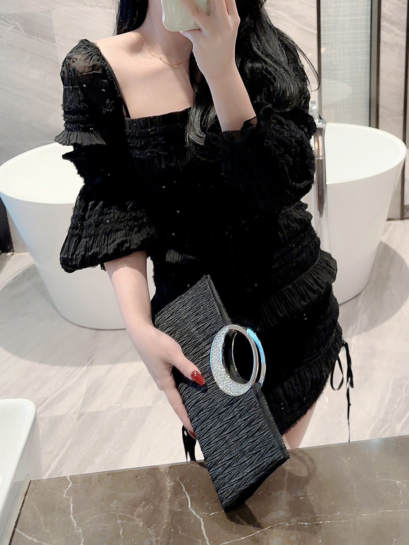 Women's Polyester Solid Color Elegant Square Hidden Buckle Evening Bag display picture 9