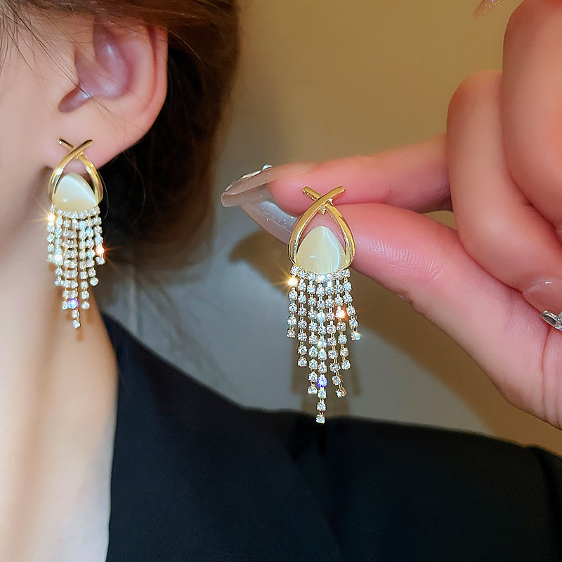 1 Pair Elegant Sweet Tassel Plating Inlay Alloy Rhinestones Opal Drop Earrings display picture 4