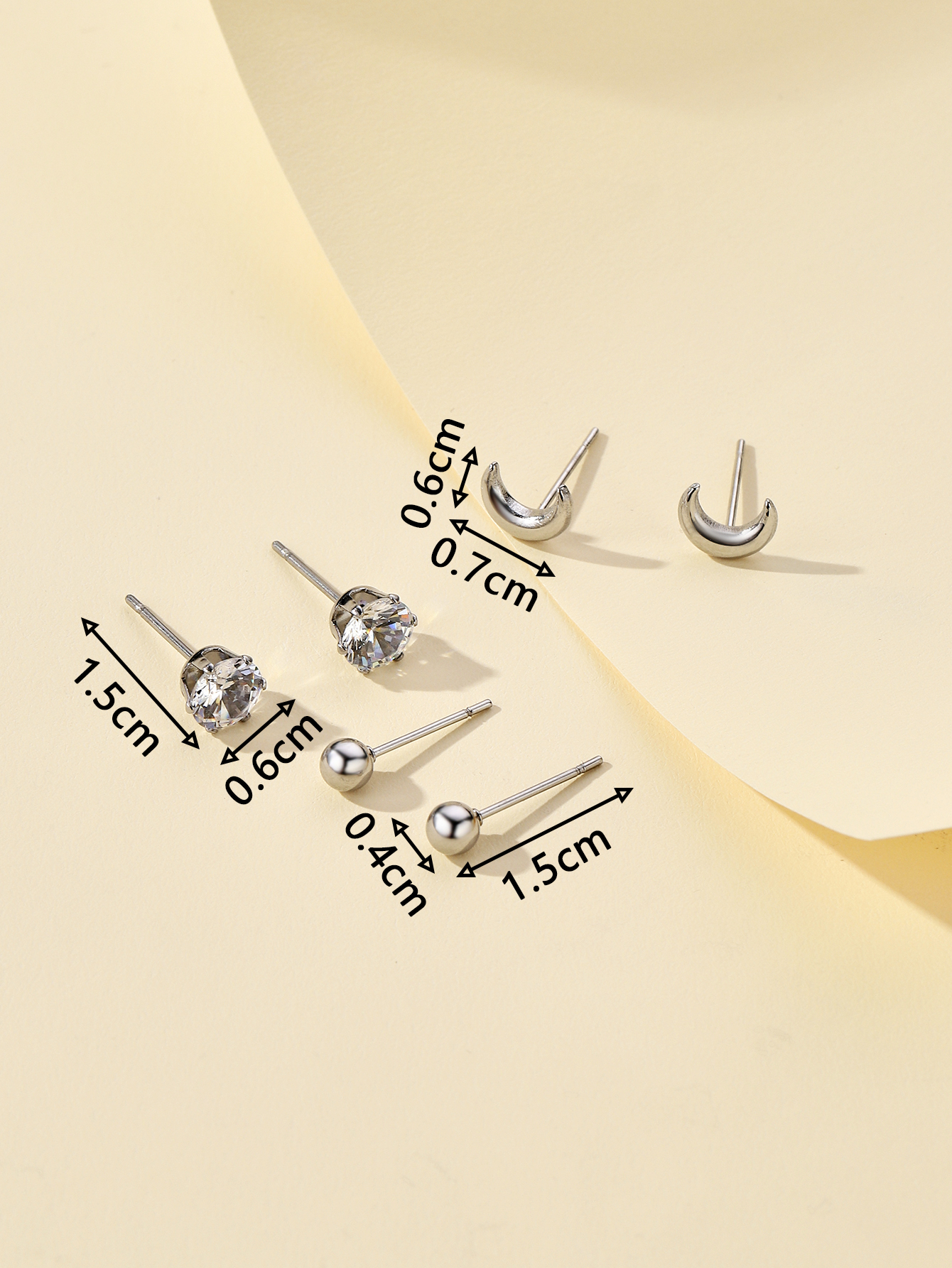 3 Pairs Elegant Simple Style Star Moon Heart Shape Stamping Polishing Stainless Steel Zircon Ear Studs display picture 1
