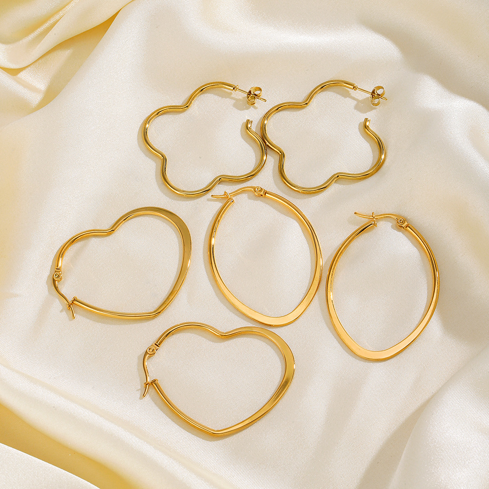 1 Pair Simple Style Heart Shape Flower Plating 304 Stainless Steel Hoop Earrings display picture 5