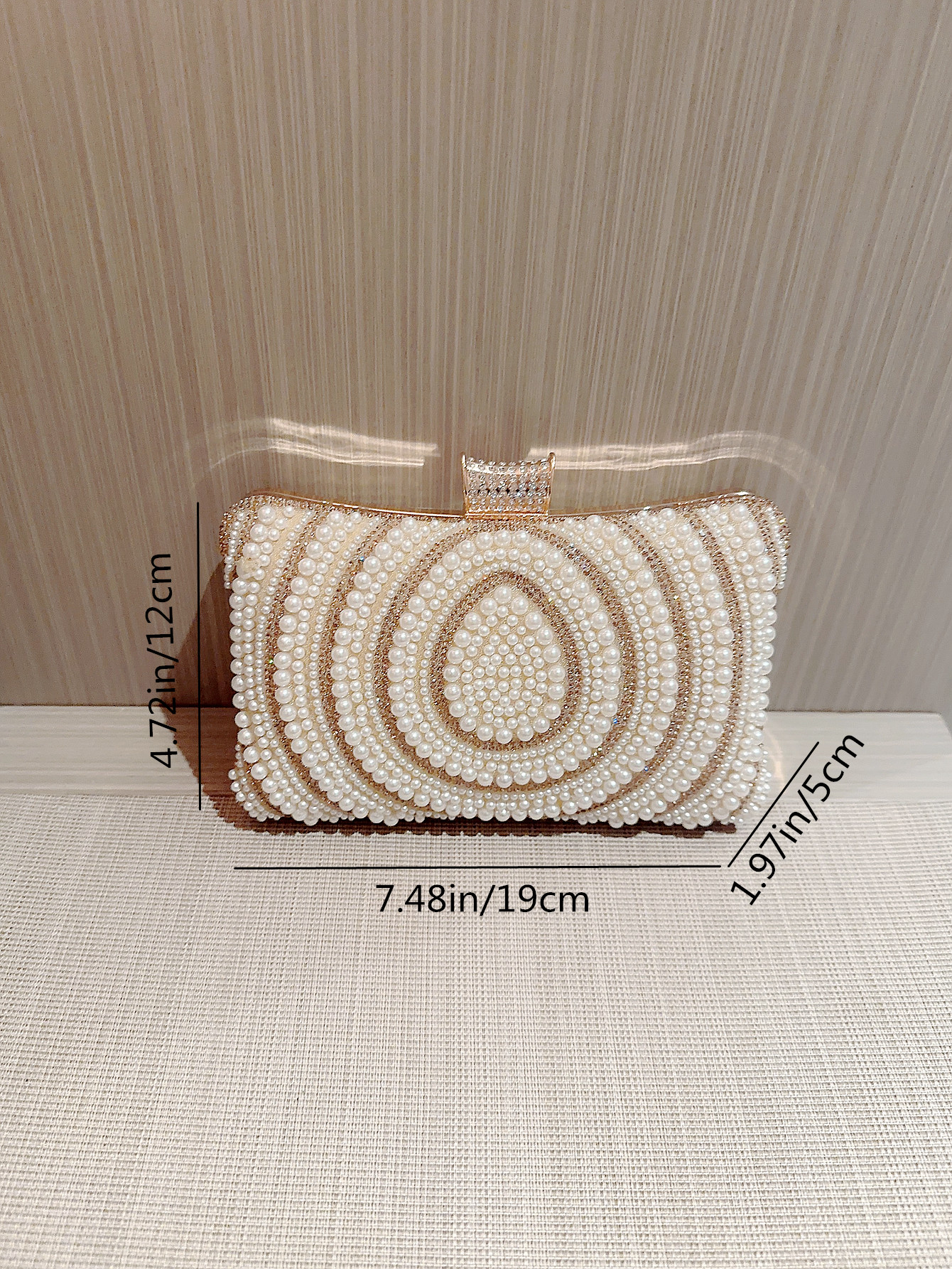 Femmes Polyester Couleur Unie Style Classique Perles Forme D'oreiller Bloquer Sac De Soirée display picture 4