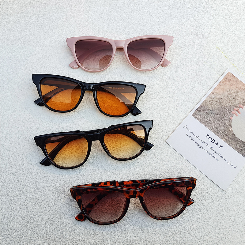 Casual Geometric Pc Resin Cat Eye Full Frame Women's Sunglasses display picture 2