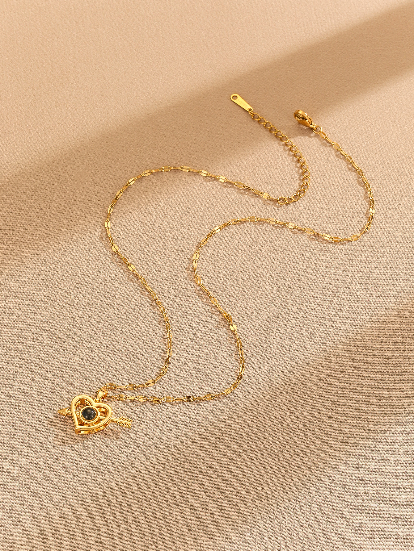 Einfacher Stil Herzform Kupfer 18 Karat Vergoldet Halskette Mit Anhänger display picture 2