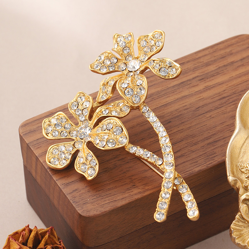 Elegant Flower Alloy Inlay Rhinestones Women's Brooches display picture 4