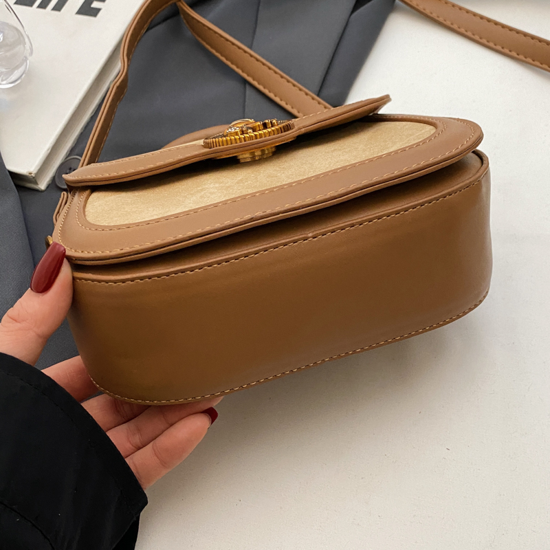 Women's Pu Solid Color Classic Style Sewing Thread Square Magnetic Buckle Shoulder Bag display picture 2