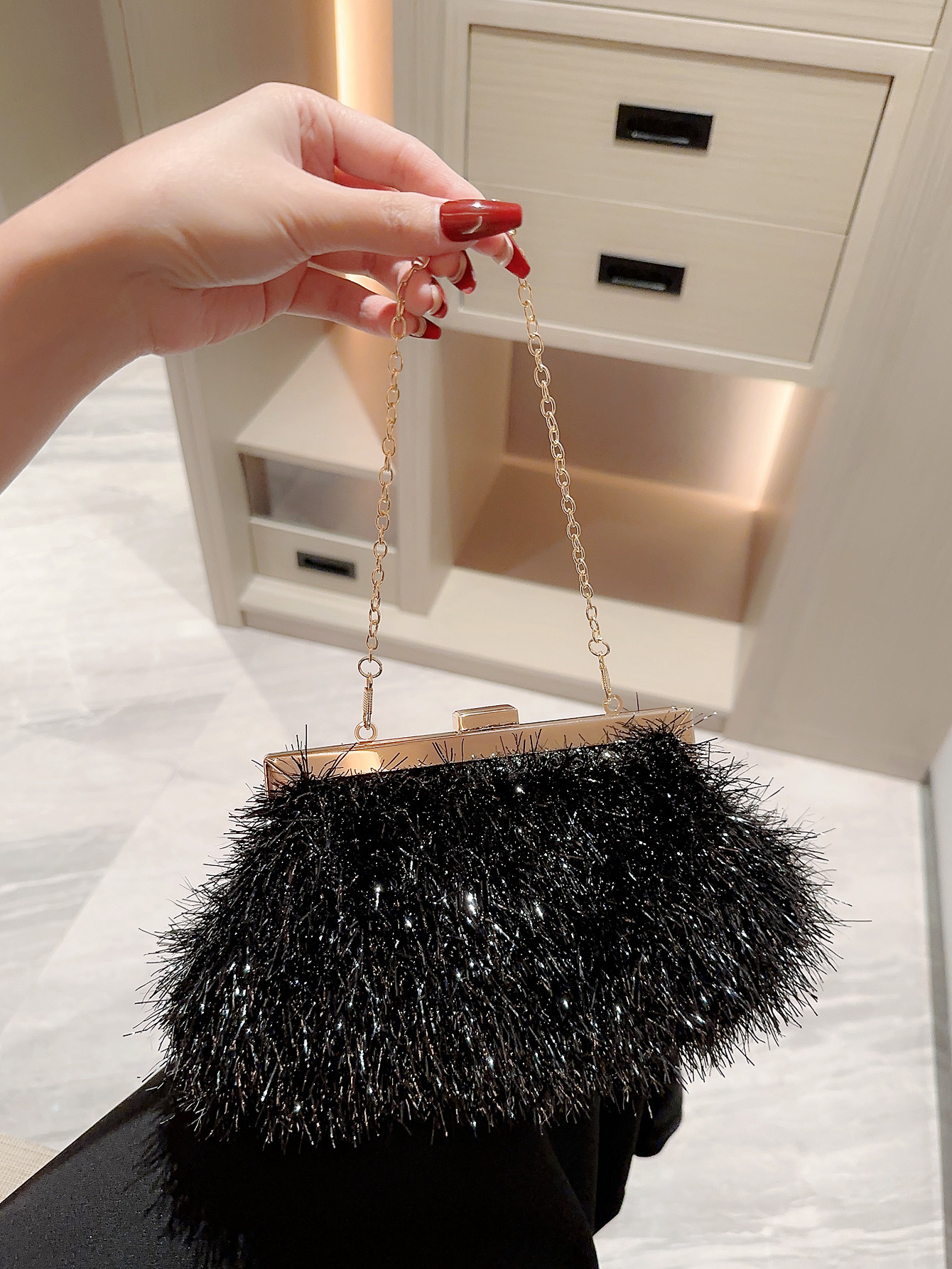 Black Pu Leather Solid Color Sequins Square Tassel Evening Bags display picture 2