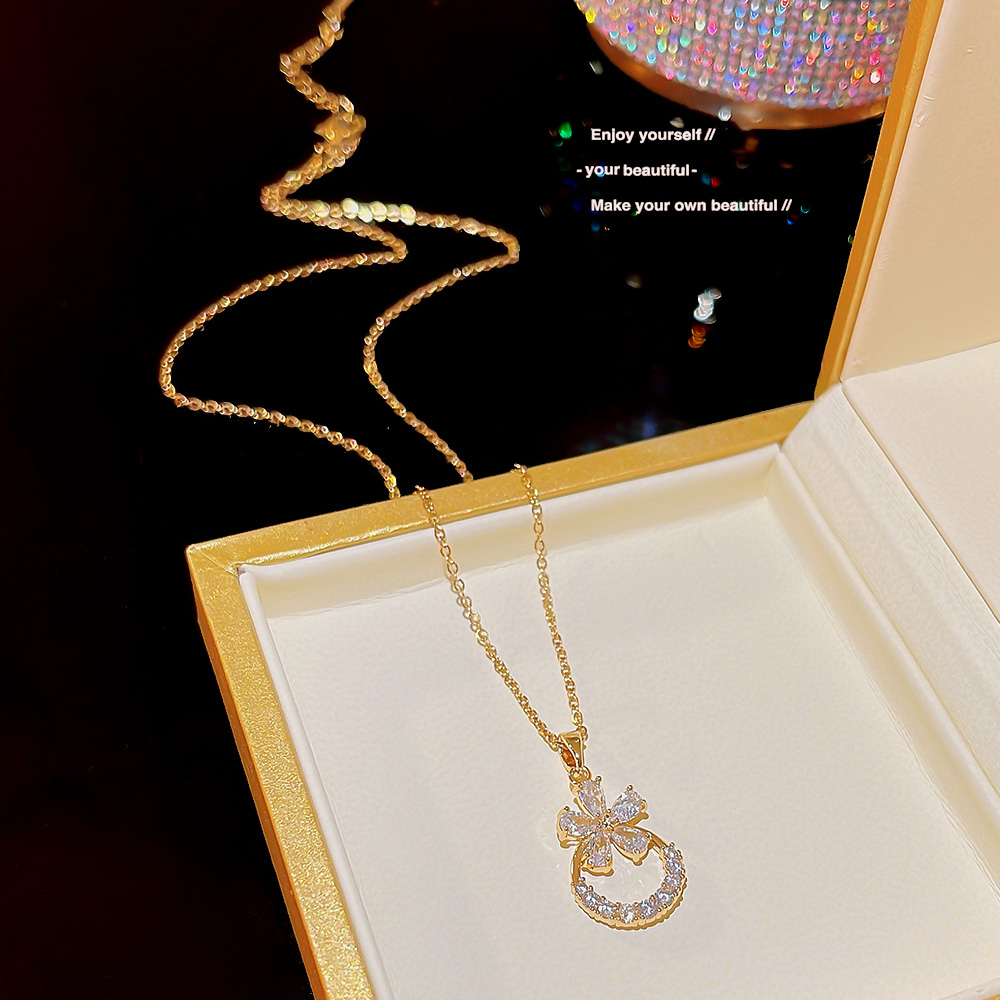 Elegant Circle Petal Titanium Steel Plating 18k Gold Plated Pendant Necklace display picture 5
