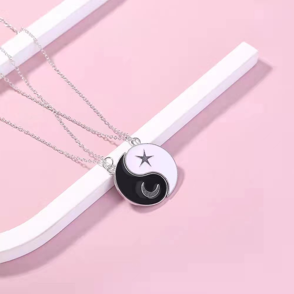 Simple Style Tai Chi Star Moon Alloy Unisex Pendant Necklace display picture 4