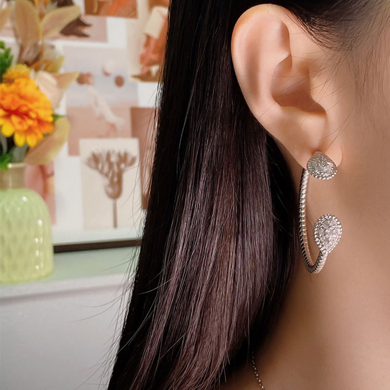 1 Pair Ig Style Simple Style C Shape Plating Inlay Brass Zircon Ear Studs display picture 5