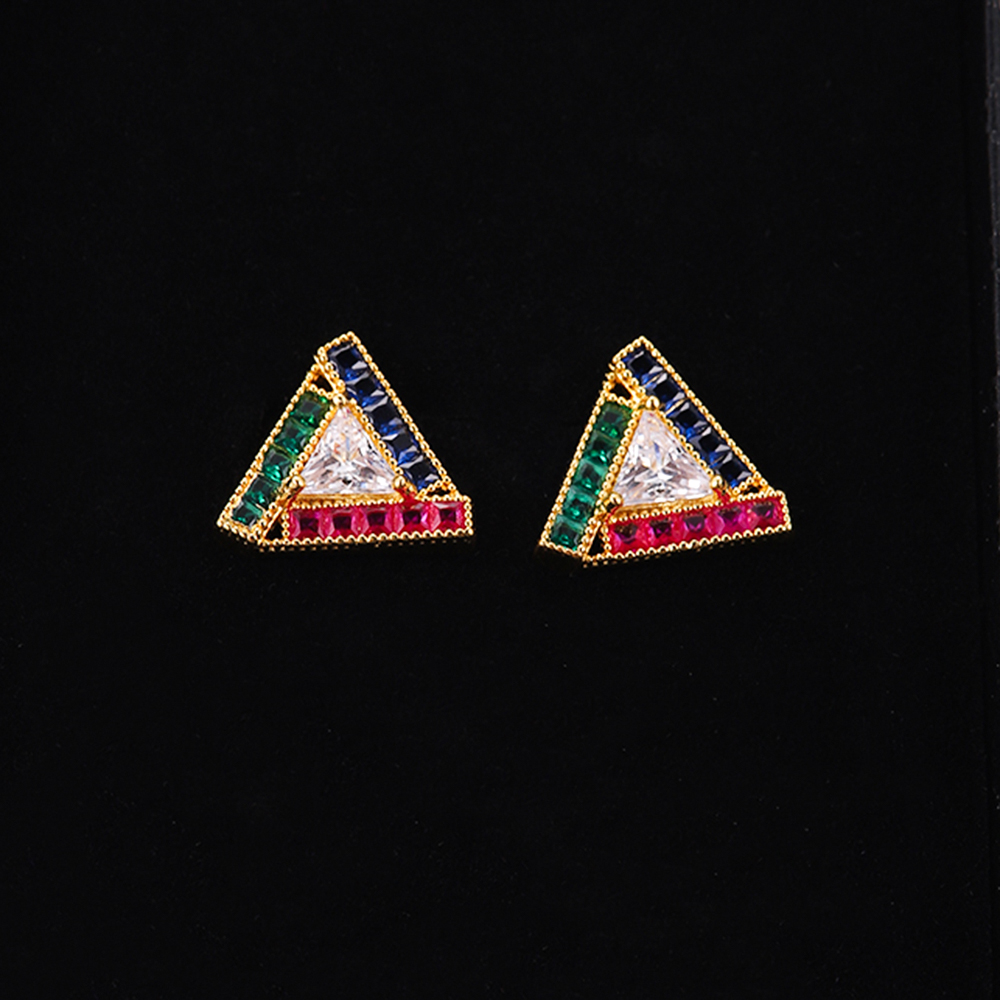 1 Pair Simple Style Triangle Plating Inlay Copper Artificial Gemstones Zircon 18k Gold Plated Ear Studs display picture 4