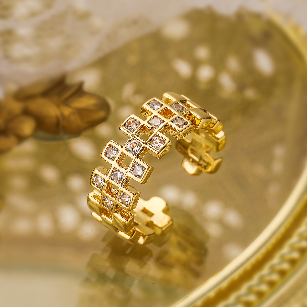 Ig-stil Einfacher Stil Geometrisch Kupfer Überzug Inlay Zirkon 18 Karat Vergoldet Offener Ring display picture 5