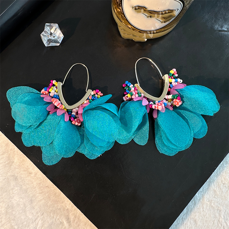 1 Pair Sweet Flower Alloy Cloth Glass Drop Earrings display picture 6