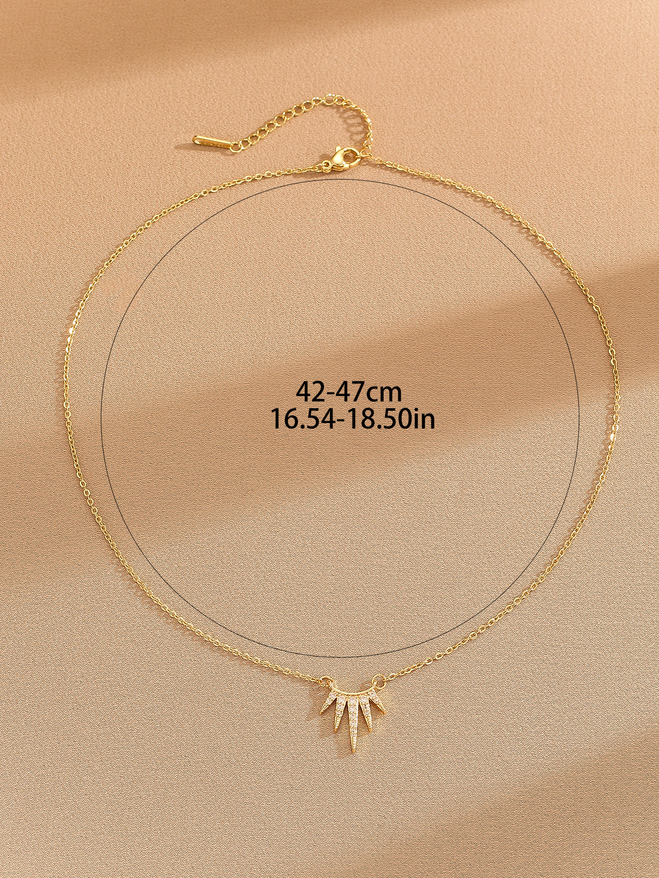 Simple Style Sun Copper Zircon Pendant Necklace display picture 4