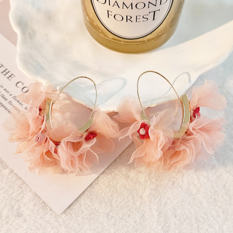 1 Pair Sweet Flower Alloy Cloth Resin Drop Earrings display picture 7