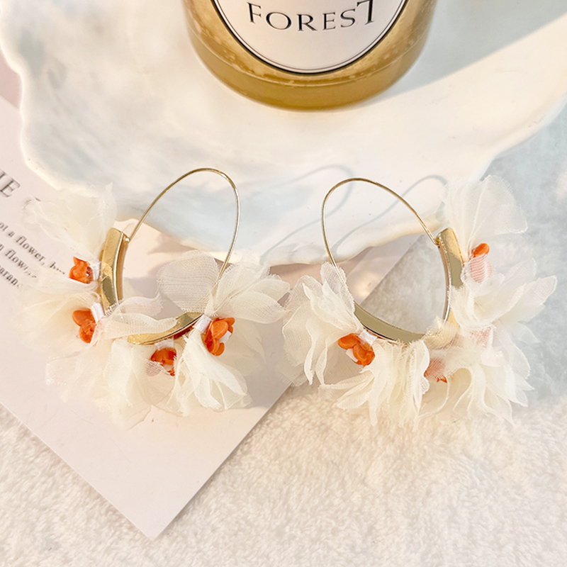 1 Pair Sweet Flower Alloy Cloth Resin Drop Earrings display picture 6