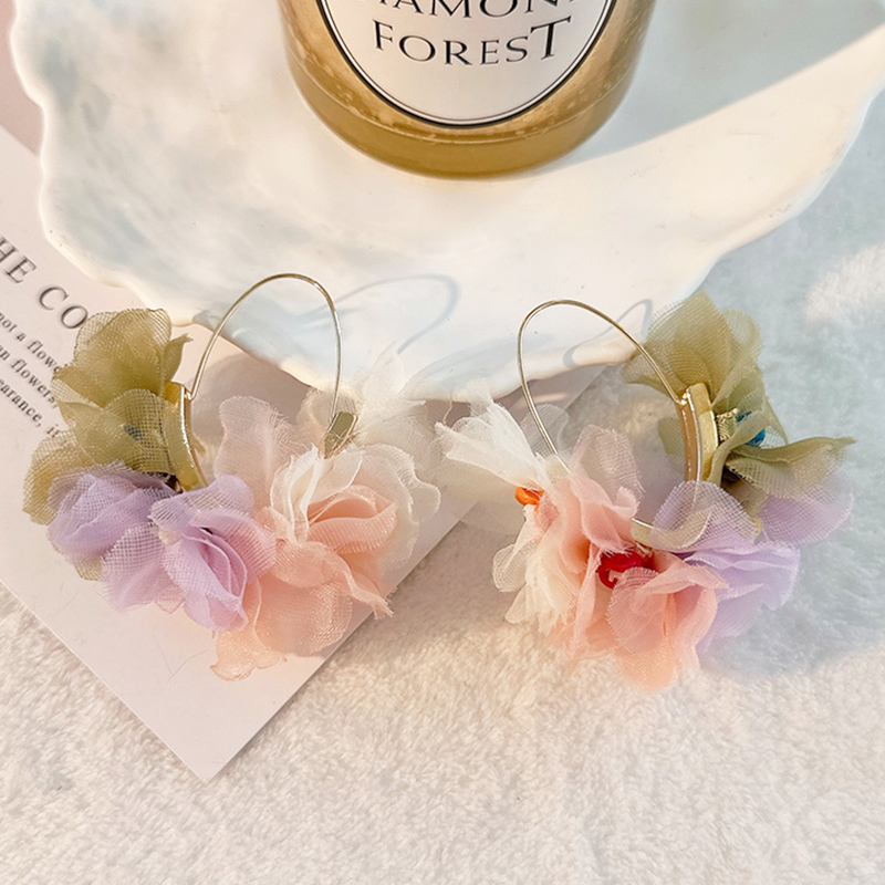 1 Pair Sweet Flower Alloy Cloth Resin Drop Earrings display picture 5