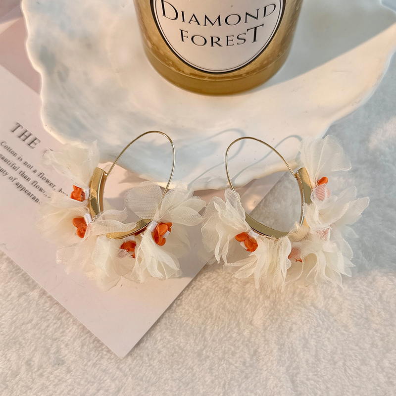 1 Pair Sweet Flower Alloy Cloth Resin Drop Earrings display picture 16