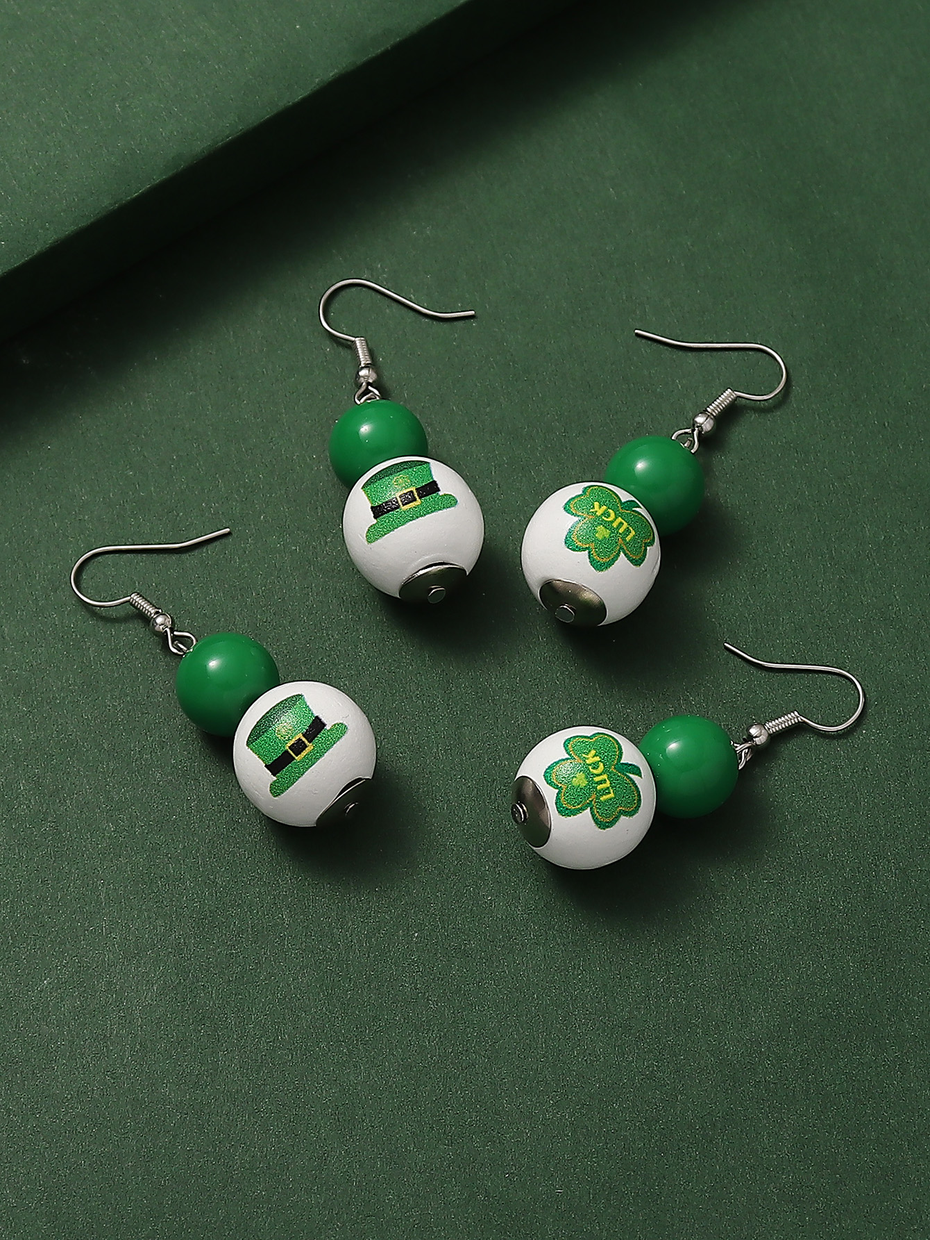 1 Pair Casual Shamrock Synthetic Resin Wood Drop Earrings display picture 4
