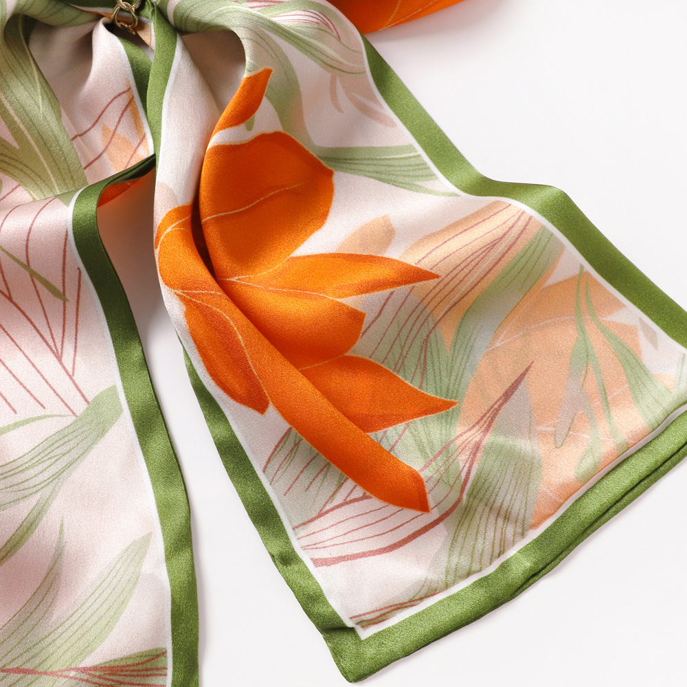 Women's Elegant Simple Style Flower Silk Printing Silk Scarf display picture 2
