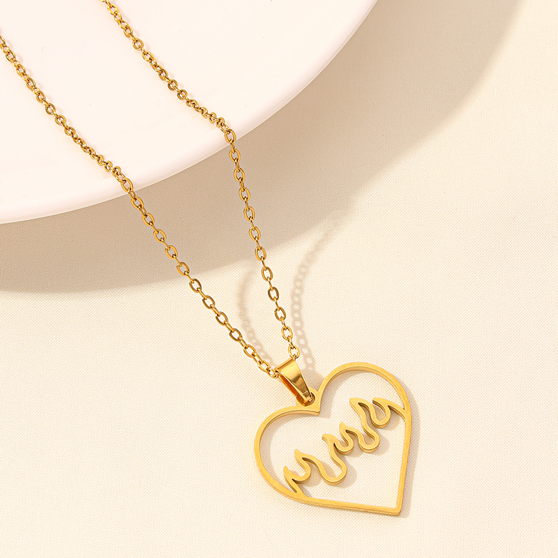 304 Stainless Steel Elegant Cute Luxurious Plating Heart Shape Pendant Necklace display picture 8