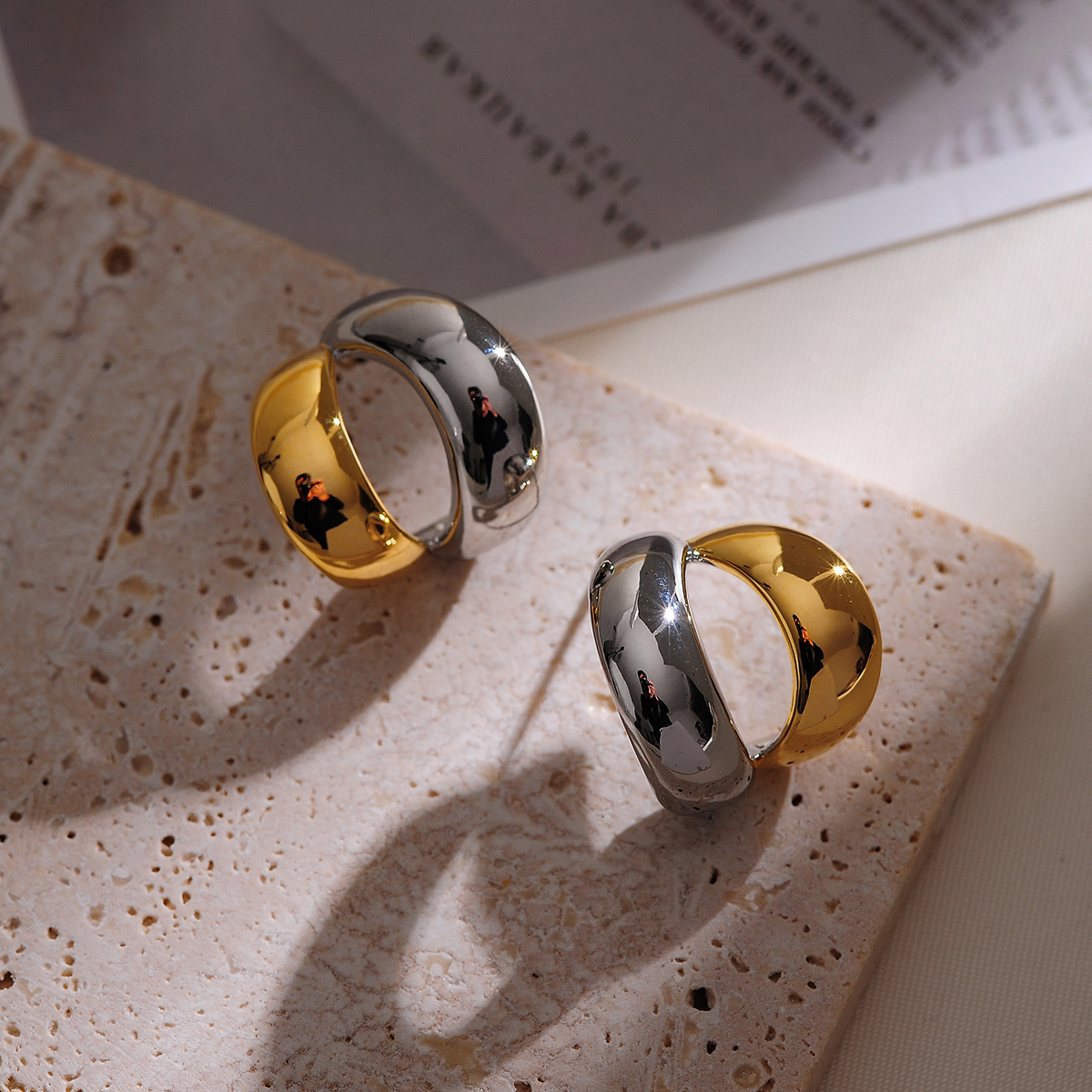 1 Pair Simple Style Color Block Copper Ear Studs display picture 3