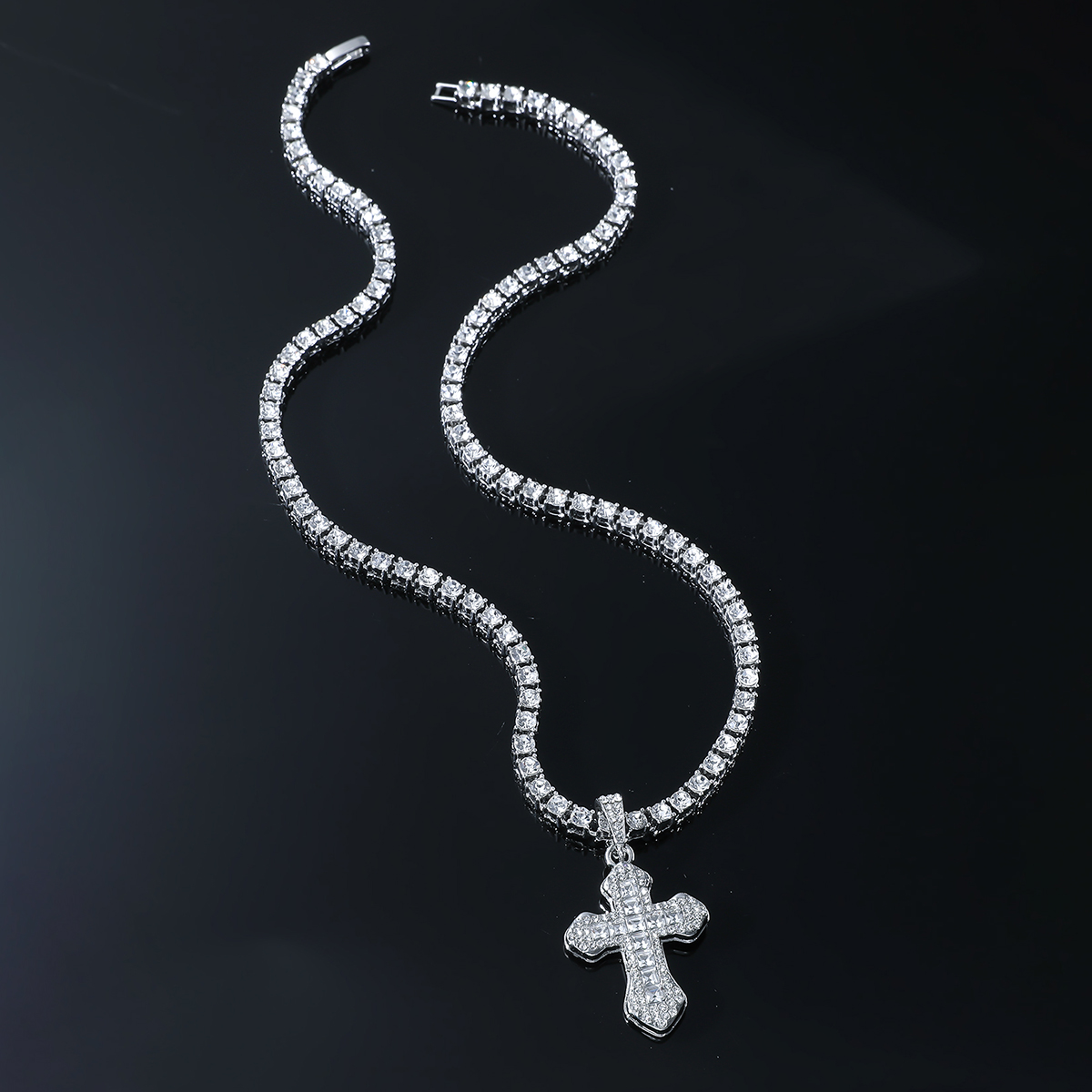 Casual Cross Alloy Rhinestones Men's Pendant Necklace display picture 9