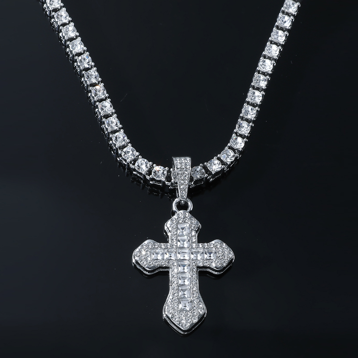 Casual Cruzar Aleación Diamantes De Imitación Hombres Collar Colgante display picture 8