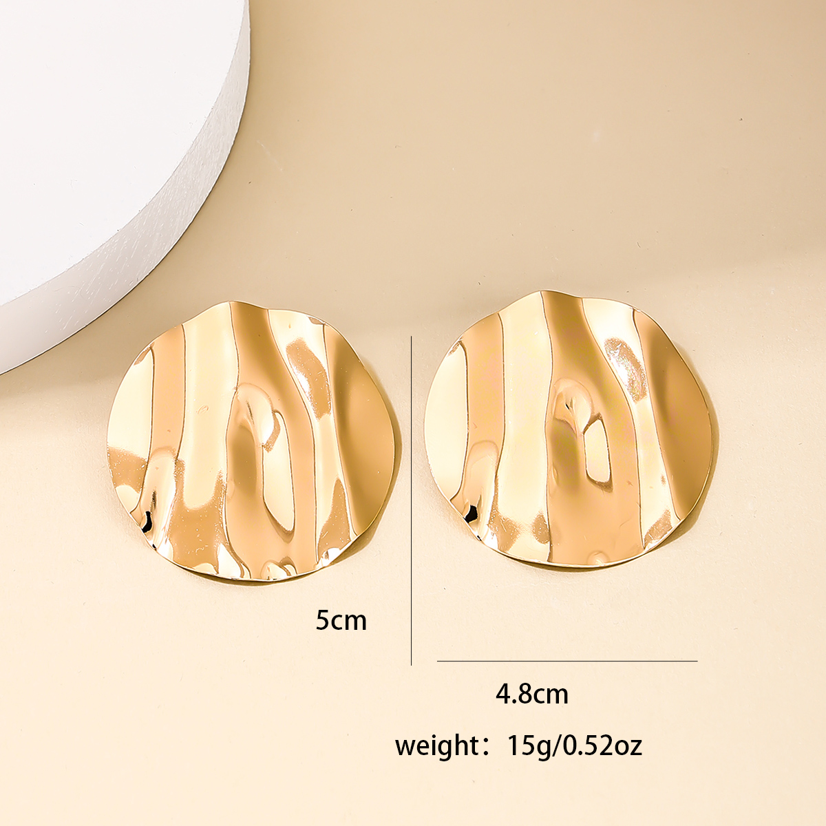 1 Pair Retro Simple Style Solid Color Pleated Alloy Ear Studs display picture 4