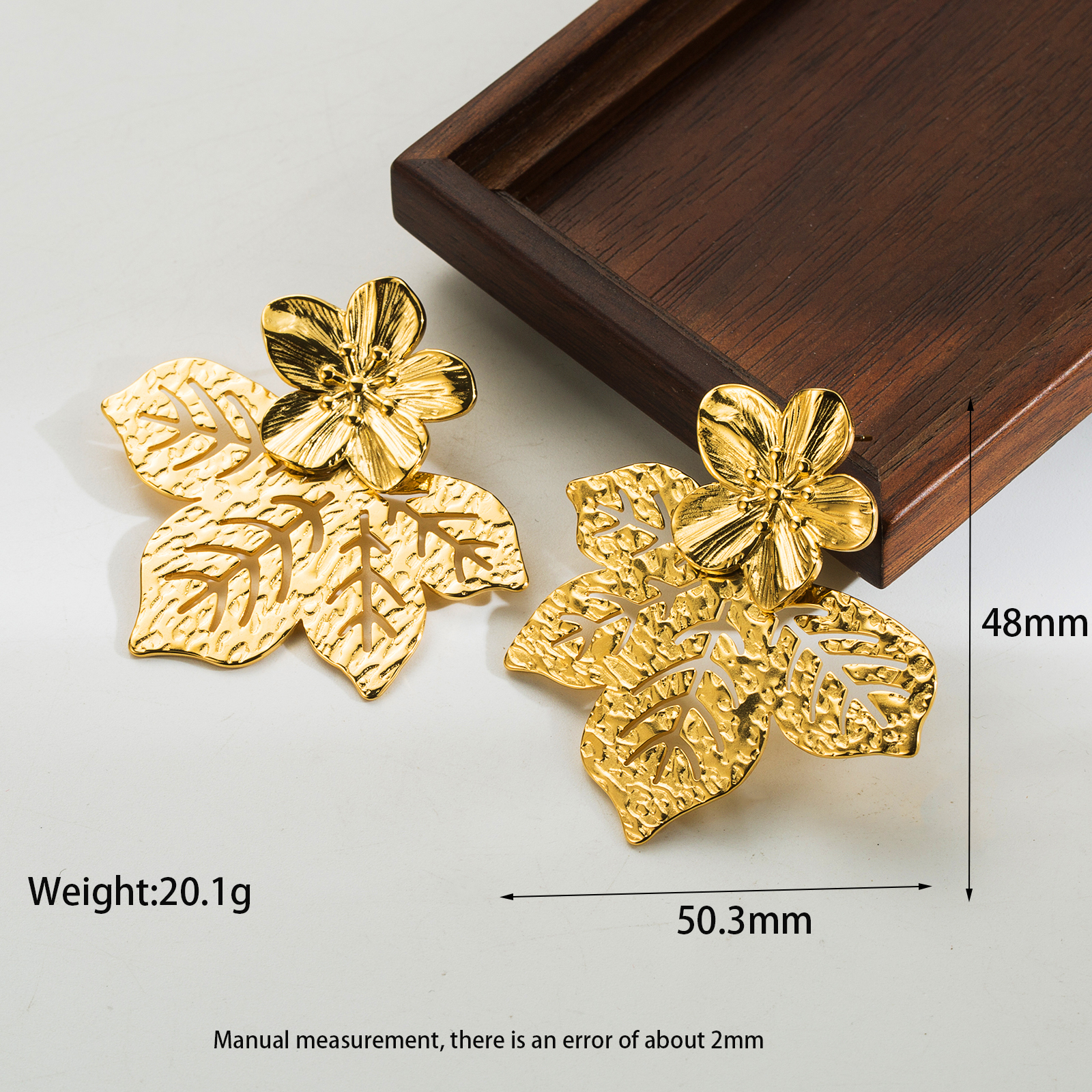 1 Pair Simple Style Leaves Solid Color Flower Plating Hollow Out Stainless Steel 18k Gold Plated Drop Earrings Ear Studs display picture 7
