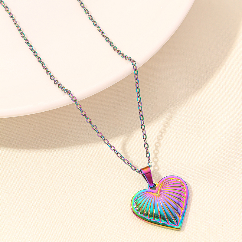 Elegant Simple Style Heart Shape Stainless Steel Plating 18k Gold Plated Pendant Necklace display picture 20