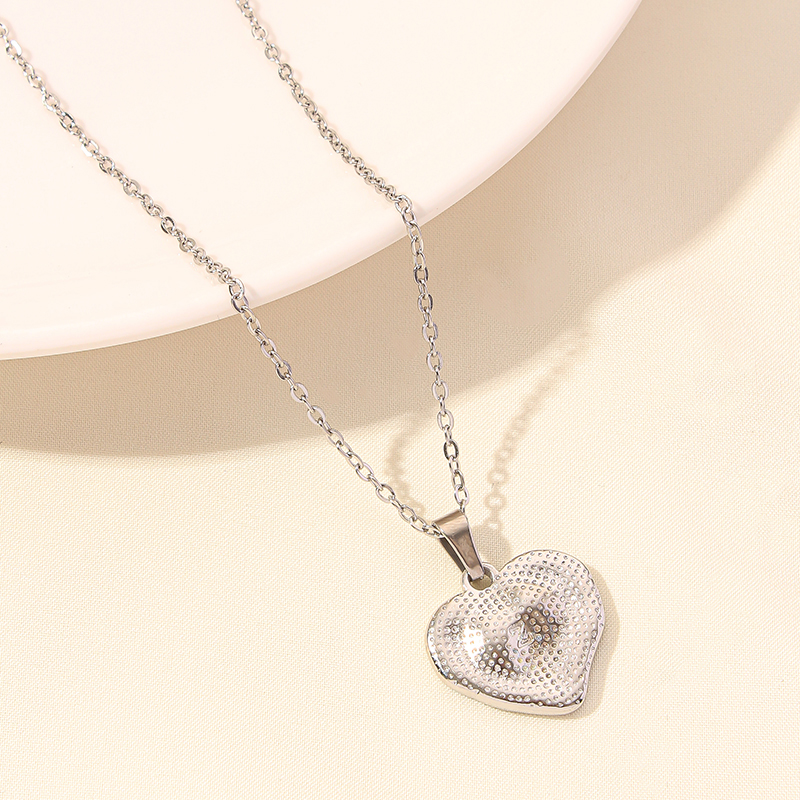 Elegant Simple Style Heart Shape Stainless Steel Plating Hollow Out 18k Gold Plated Pendant Necklace display picture 32