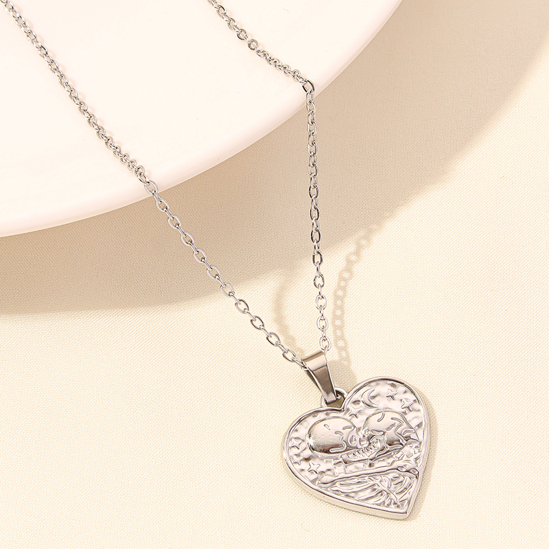 Simple Style Heart Shape Stainless Steel Plating 18k Gold Plated Pendant Necklace display picture 12
