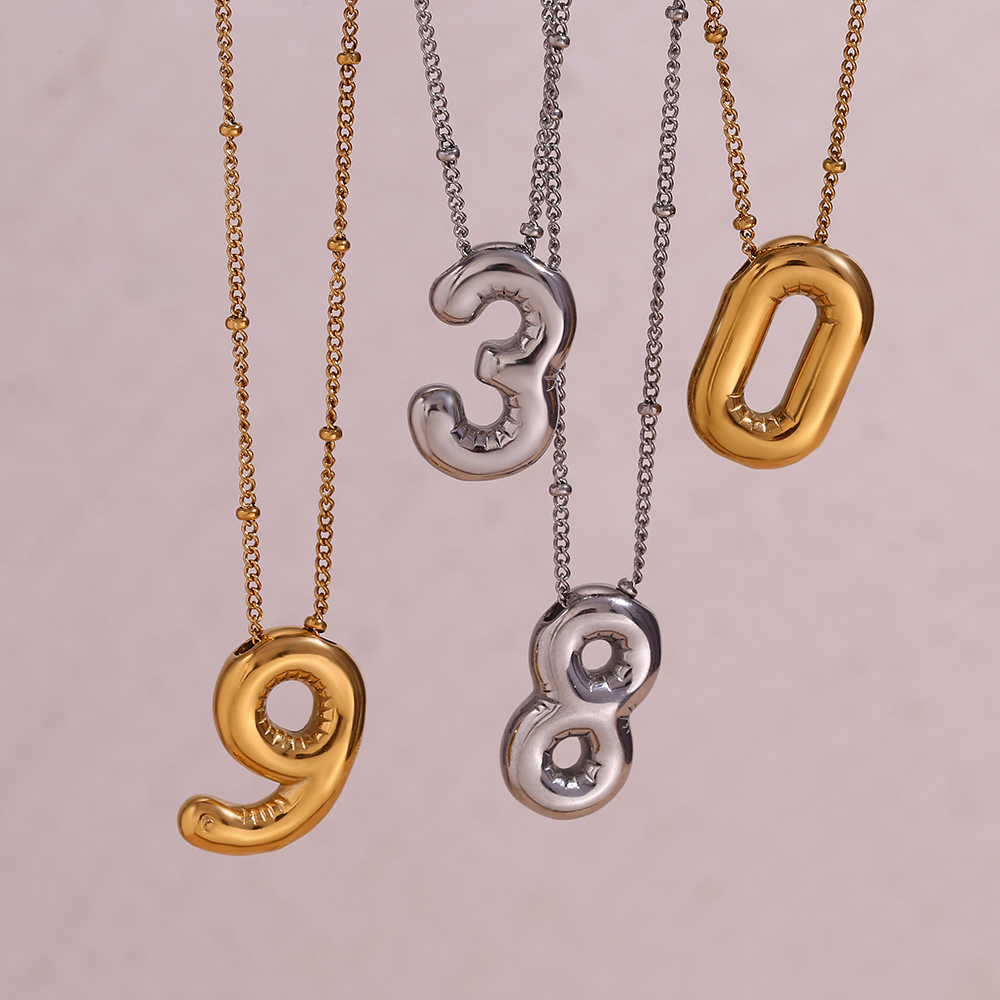 Simple Style Classic Style Number Stainless Steel Plating 18k Gold Plated Pendant Necklace display picture 4