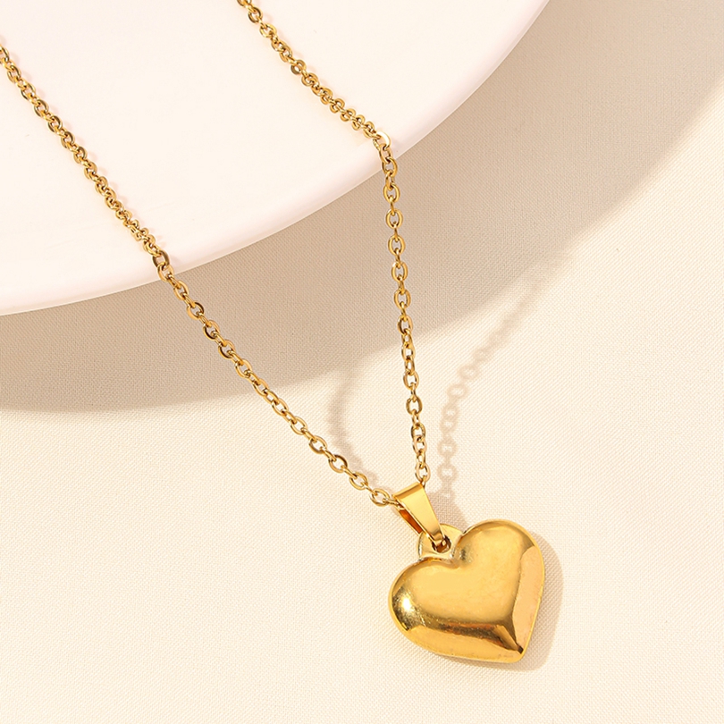 Elegant Cute Heart Shape Stainless Steel Plating 18k Gold Plated Pendant Necklace display picture 5