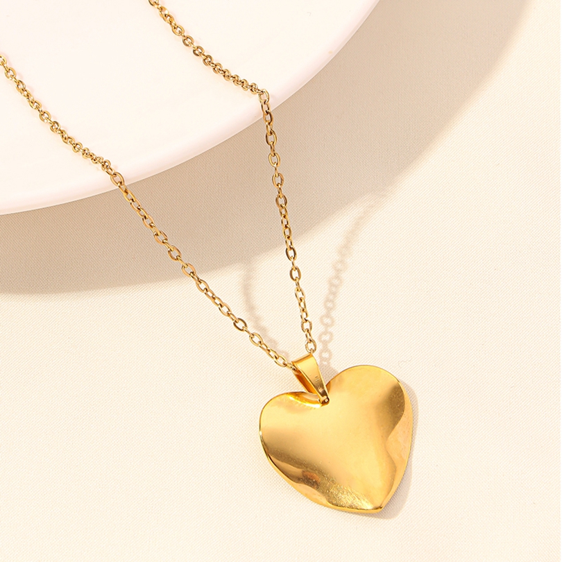 Elegant Cute Heart Shape Stainless Steel Plating 18k Gold Plated Pendant Necklace display picture 9