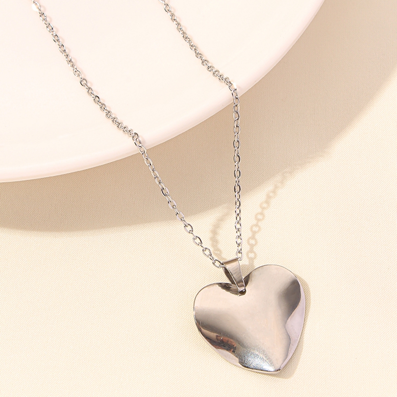 Elegant Cute Heart Shape Stainless Steel Plating 18k Gold Plated Pendant Necklace display picture 27