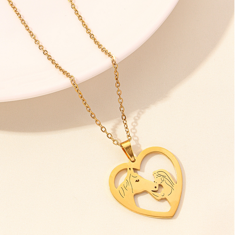 Elegant Simple Style Human Heart Shape Stainless Steel Plating Hollow Out 18k Gold Plated Pendant Necklace display picture 4