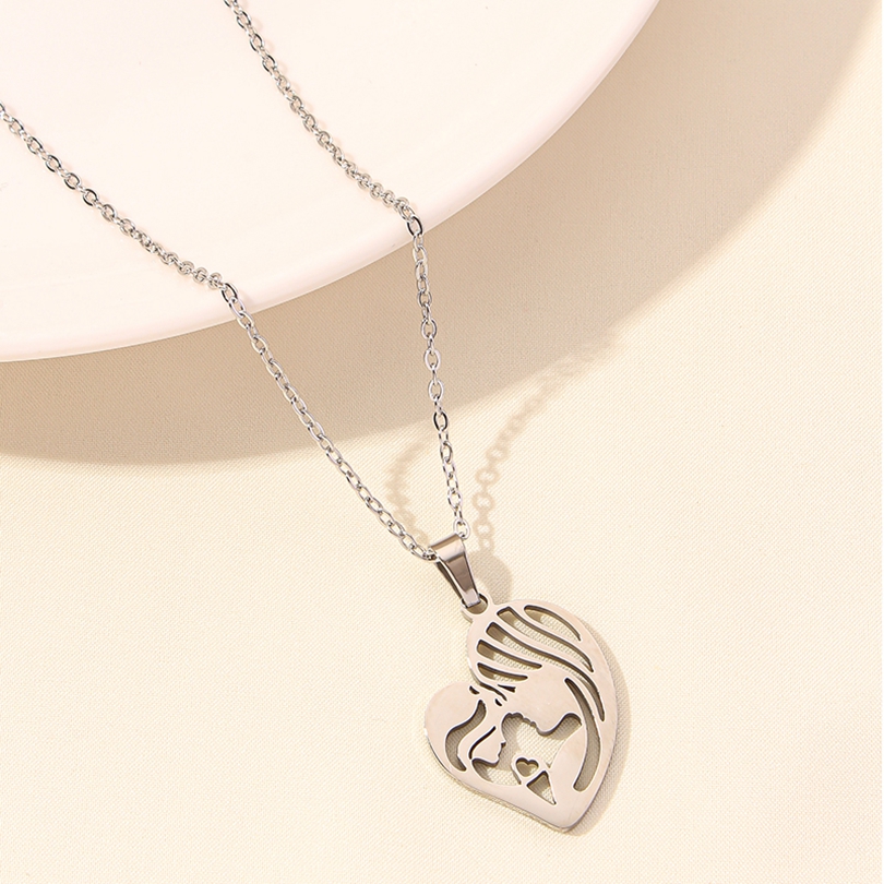 Elegant Simple Style Human Heart Shape Stainless Steel Plating Hollow Out 18k Gold Plated Pendant Necklace display picture 13